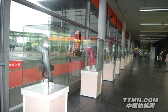 G:\2011上海紡機展圖片整理\紡機網(wǎng)文章\場外花絮\DSC04407.jpg